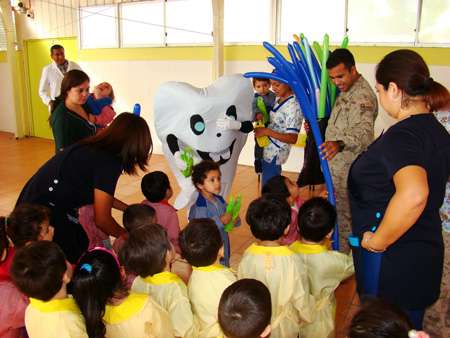 Servicio dental del CCM “Arica”  realiza charla educativa en jardín infantil “Soldadito de Plomo”