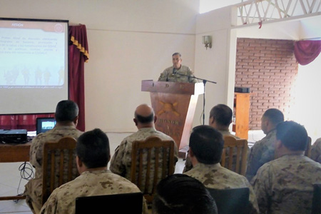Comandante de la MZS “Antofagasta” en visita a la EMA“Copiapó”