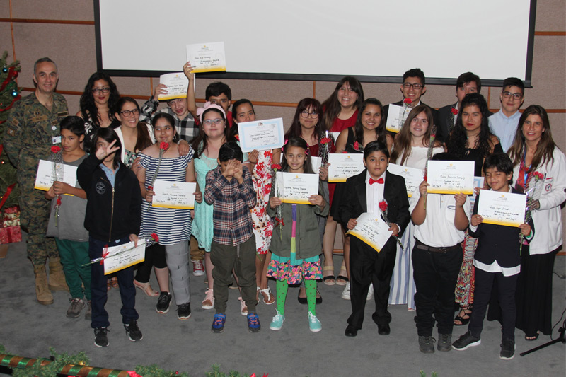 Colegio Hospitalario del Hospital Militar de Santiago gradúa su promoción 2019