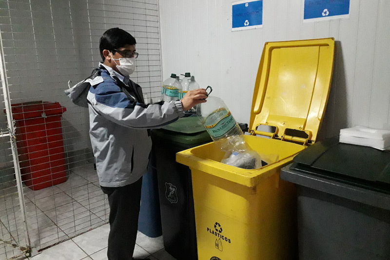 MZS “Valdivia” inicia campaña de reciclaje selectivo