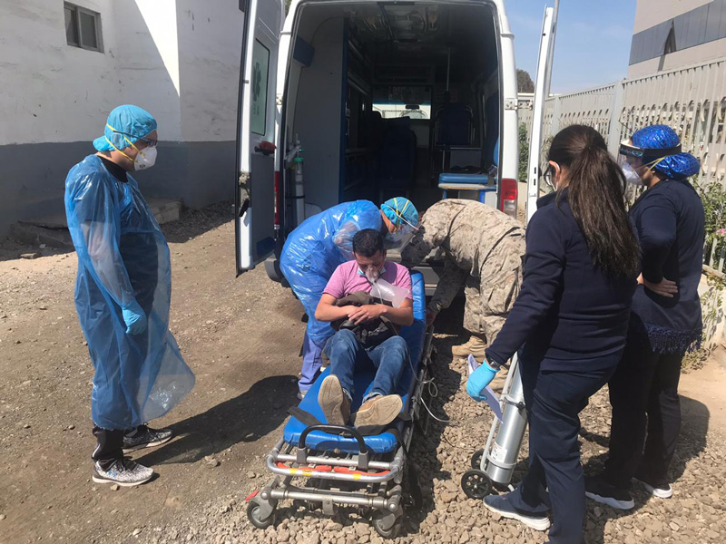 Paciente es evacuado desde el CCM “Arica” al Hospital Regional Dr. Juan Noé