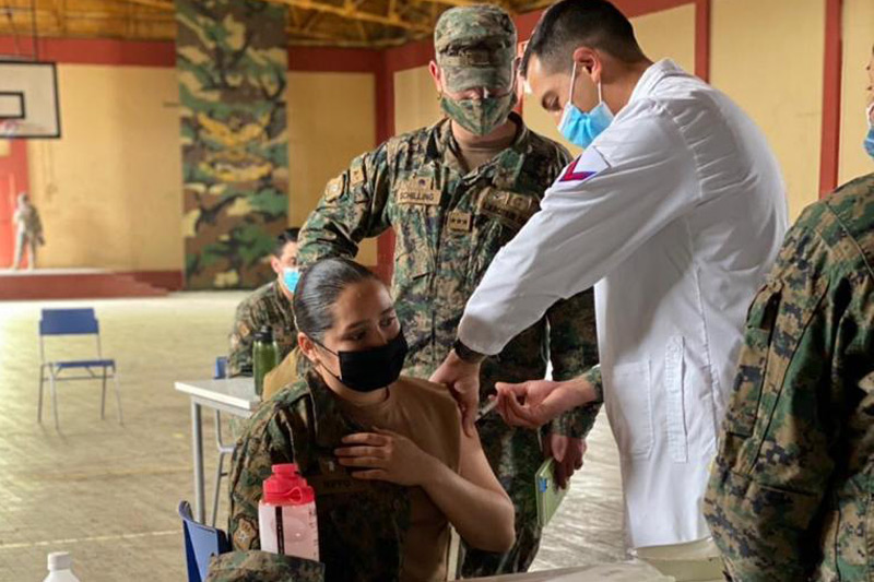 Avanza proceso de vacunación contra el covid-19 en las Macro Zonas de Salud del Ejército