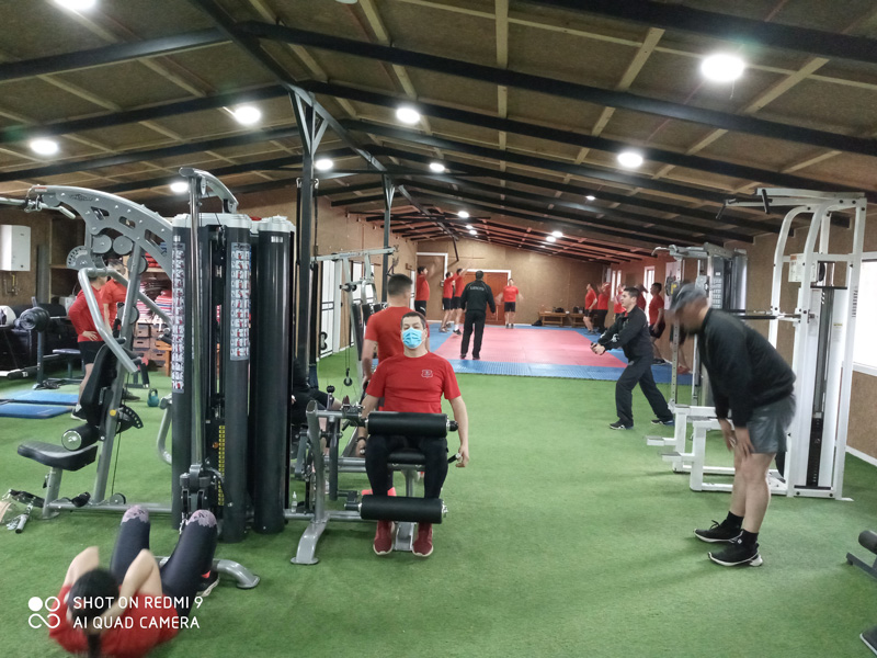 DIVSAL entrega equipamiento deportivo al RL Nº3 “Victoria”