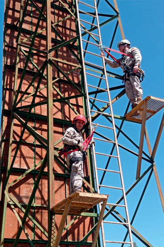 Personal de la EMB “Colchagua” participa en Curso Básico de Trabajo en Altura