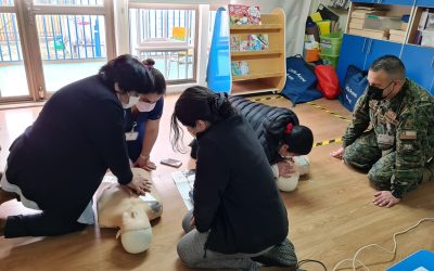 MZS “Coyhaique” capacitó en primeros auxilios a personal del Jardín Infantil “Pequitas”