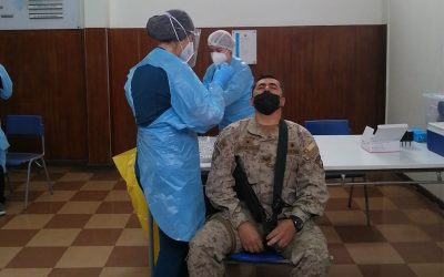 MZS “Arica” toma muestras PCR a personal destinado por estado de excepción en la Araucanía