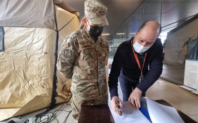 DIVSAL entregó carpas y equipamiento médico del HMCE en el Hospital Clínico Félix Bulnes