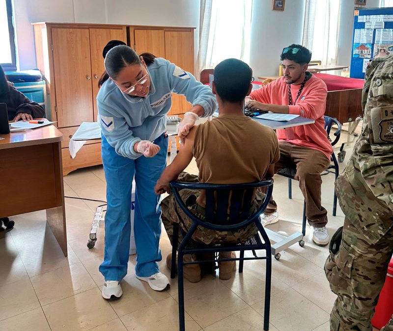 Segundo operativo de vacunación en la Enfermería Militar “Calama” culminó con éxito