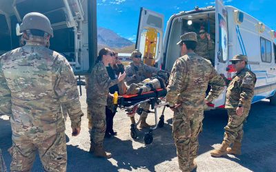 Personal de la MZS “Arica” participa en ejercicio de traslado de paciente en la localidad de Putre