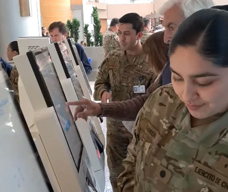 HMS implementa estación de tótems y optimiza la atención a pacientes