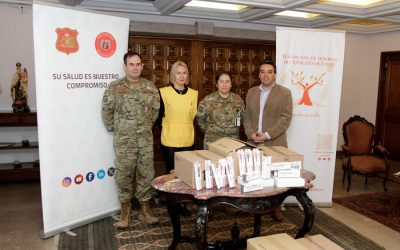 Central Odontológica entrega donación de implementos en la Fundación de Señoras del Ejército