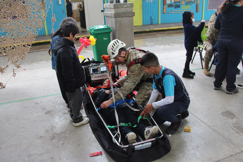 MZS “Rancagua” realiza operativo cívico militar en Colegio Jean Piaget
