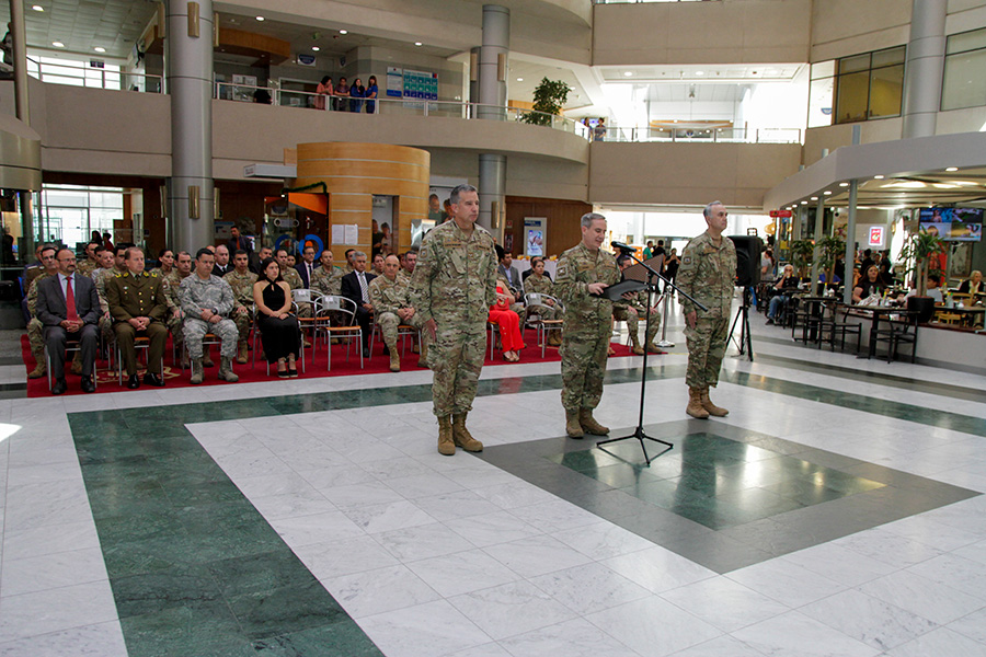 Ceremonia de cambio de mando en la División de Salud del Ejército (DIVSAL)