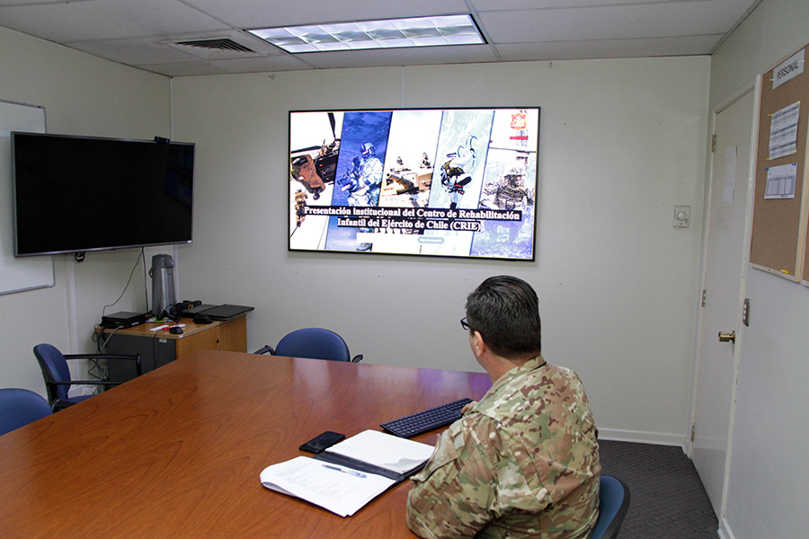 CRIE expuso su modelo de atención y estructura orgánica al Centro de Atención Integral de las FF. AA. de la República Dominicana