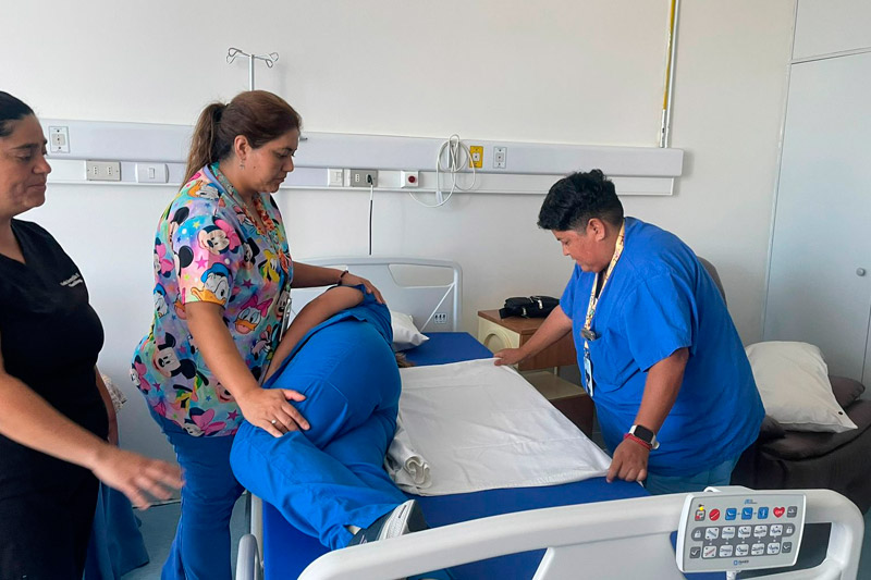 Capacitaciones en manejo manual del paciente en el HMN