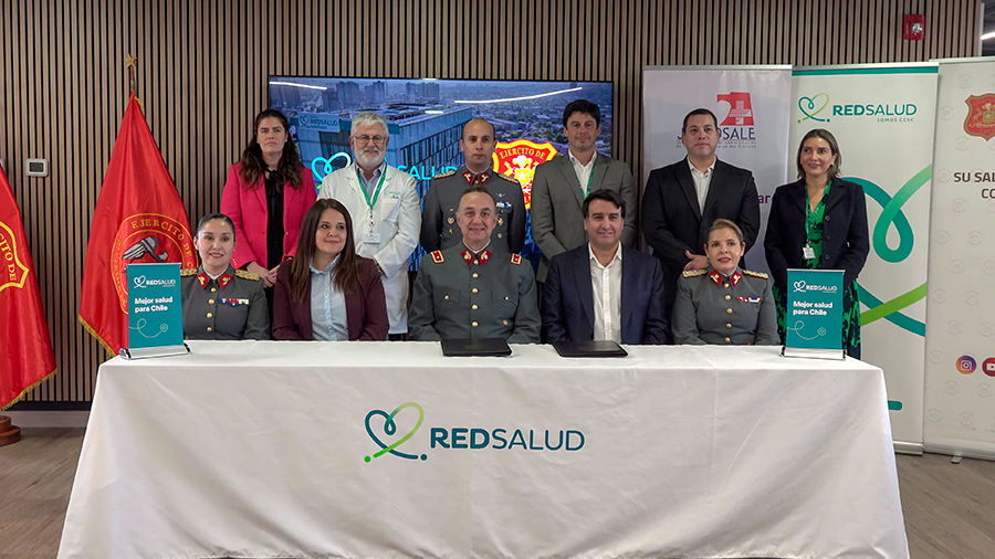 División de Salud firmó convenio de cooperación con Clínica Bicentenario SPA