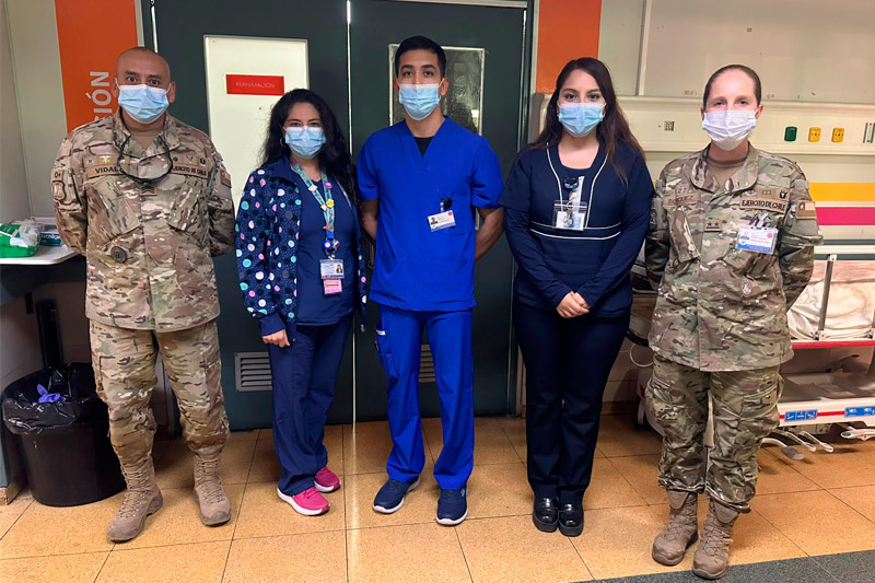 Enfermeros Militares de la MZS “Arica” fortalecen competencias en el servicio de urgencia del Hospital Regional