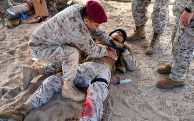 Enfermeros Militares de Combate y Reservistas del HMN realizan instrucción de primeros auxilios