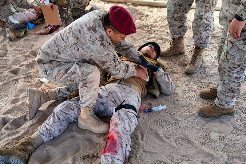 Enfermeros Militares de Combate y Reservistas del HMN realizan instrucción de primeros auxilios