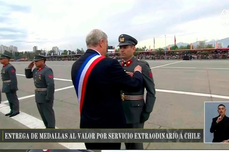 Suboficial de la MZS “Concepción” recibe Medalla “Al Valor” en la Gran Parada Militar 2026