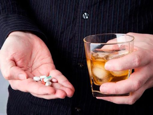 El riesgo del Policonsumo: Mezcla de alcohol, drogas y medicamentos
